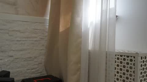 LauraJinx online show from 03.11.25