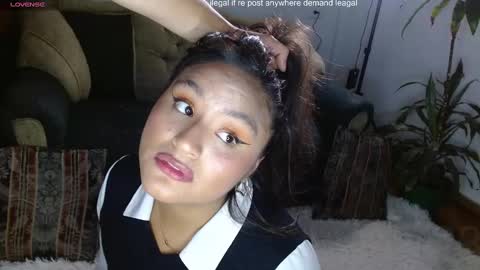 Snapshot of lauralei_01 chatting on 02.05.25 Laura and Phillipe SEE YOU AGAIN ON JANUARY 12 2025 HAPPY NEW YEAR online show from 02.05.25