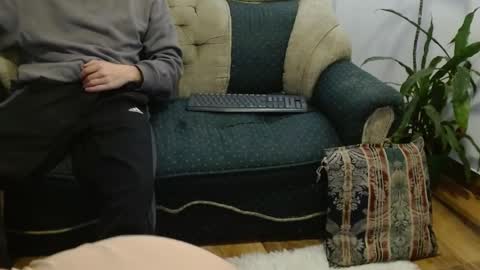 Snapshot of lauralei_01 chatting on 02.20.25 Laura and Phillipe SEE YOU AGAIN ON JANUARY 12 2025 HAPPY NEW YEAR online show from 02.20.25