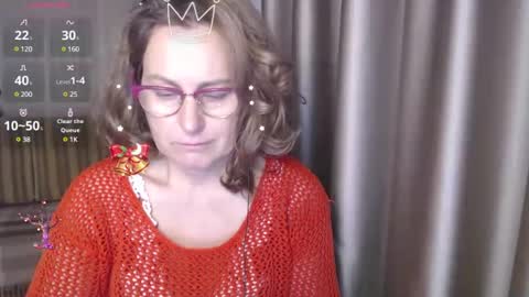 Snapshot of lauraoven1 chatting on 12.05.24 Lauraoven1 online show from 12.05.24