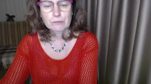 Snapshot of lauraoven1 chatting on 03.09.25 Lauraoven1 online show from 03.09.25