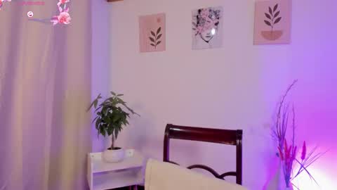 Laurita Aries  online show from 10.01.25