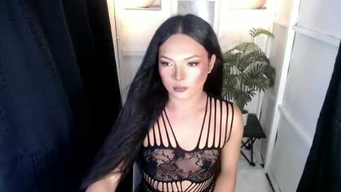 Snapshot of laurasaintxxx chatting on 07.01.26 laurasaintxxx online show from 07.01.26