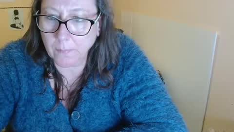 laureanne online show from 12.10.24