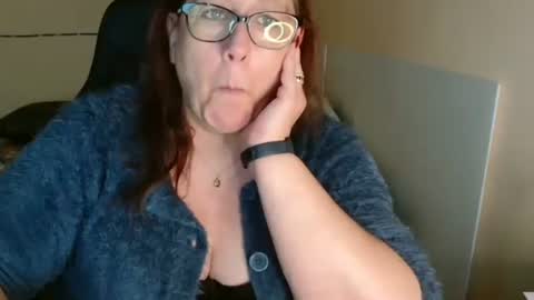 laureanne online show from 02.24.25