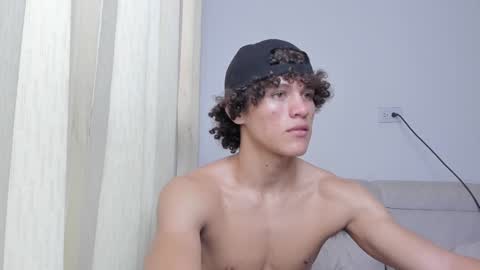 Laureent online show from 12.31.24