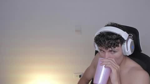 Laureent online show from 10.07.25