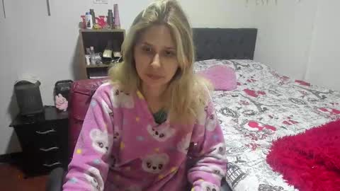 Lauren Independent model online show from 02.17.26