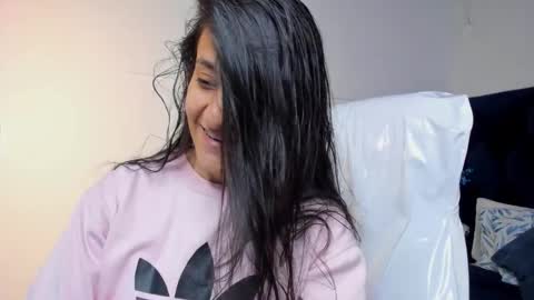 Lauren online show from 02.04.26