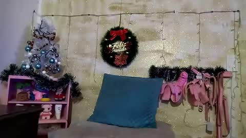 Snapshot of lauren_hills7069 chatting on 01.10.25 Lauren online show from 01.10.25