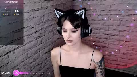 Eva online show from 12.25.24