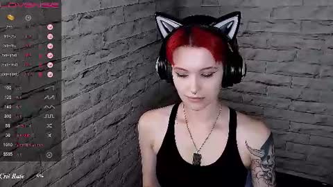 Snapshot of lauren_raquel chatting on 06.17.26 Eva online show from 06.17.26