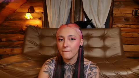 Lauren and Cristopher online show from 11.22.25