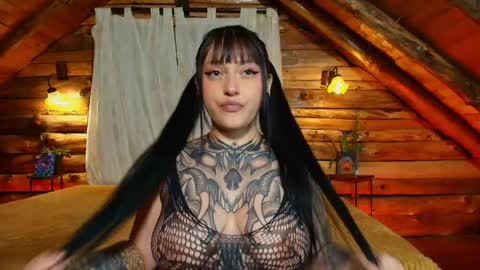 Lauren and Cristopher online show from 04.18.26