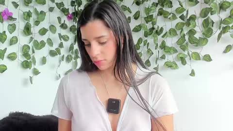 laurensmith9 online show from 04.21.26