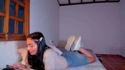 Lucie  online show from 02.05.25