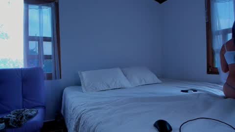 Lucie  online show from 03.10.25