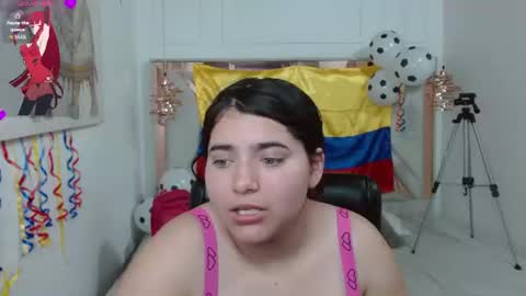 Snapshot of laurha_ chatting on 06.16.26 laura online show from 06.16.26