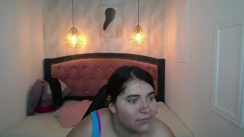 Snapshot of laurha_ chatting on 07.31.26 laura online show from 07.31.26