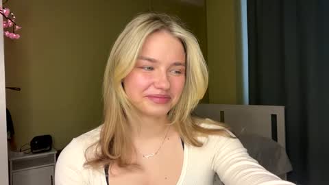 Bella online show from 04.19.26