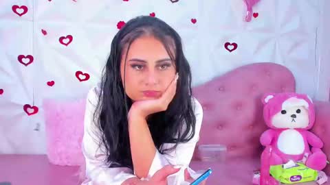 Snapshot of laurynjeffers chatting on 03.06.25  LaurynJeffers  online show from 03.06.25