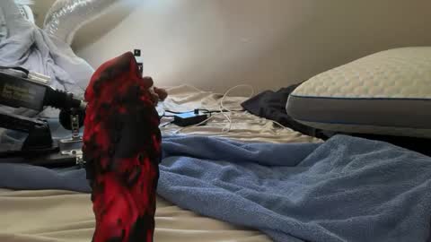 Snapshot of lausfavorite chatting on 09.27.25 lausfavorite online show from 09.27.25