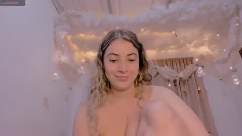 Lauu G online show from 12.04.24