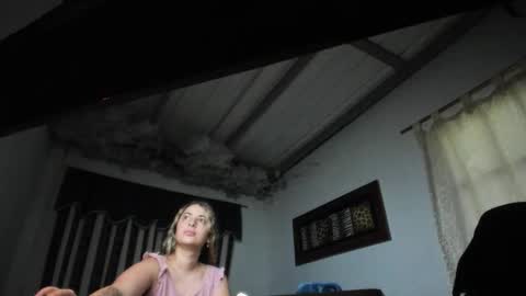 Snapshot of lauu_g chatting on 05.27.26 Lauu G online show from 05.27.26
