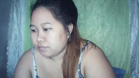 Snapshot of lavalyn214 chatting on 12.14.25 lavalyn214 online show from 12.14.25