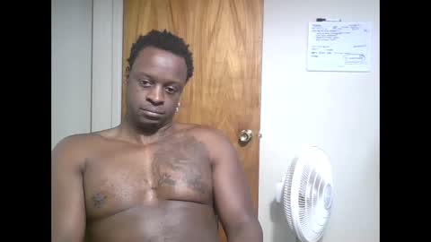 Snapshot of lavanderbrown chatting on 09.09.25 lavanderbrown online show from 09.09.25