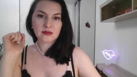 Snapshot of lavender_victoria chatting on 12.28.24 Diana  online show from 12.28.24