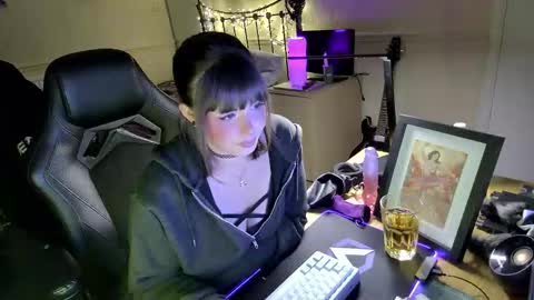 Lavenderrzz online show from 12.01.25