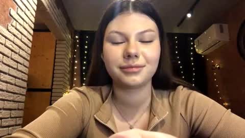 Snapshot of laveniaabadi chatting on 02.12.26 Leela online show from 02.12.26