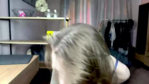 Snapshot of lawanafrontera chatting on 05.27.26 IVI online show from 05.27.26