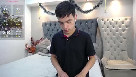 Snapshot of lawford_mike chatting on 12.14.24 Mike online show from 12.14.24