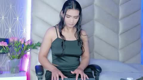 laya online show from 02.15.26