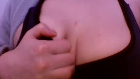 layannalea online show from 12.14.25