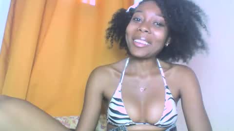 layannek online show from 10.04.25