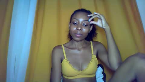 layannek online show from 12.03.25