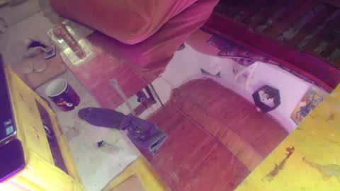 Snapshot of laye19 chatting on 01.28.25 Laye19 online show from 01.28.25