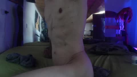 Laye19 online show from 02.07.25