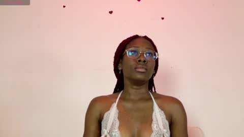 layla online show from 02.24.26