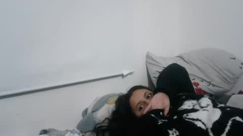 Snapshot of layla_latinax chatting on 11.06.25 Layla online show from 11.06.25