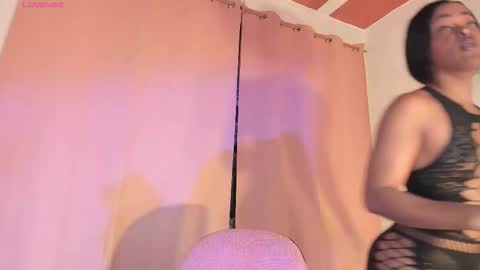 LAYLA online show from 11.30.25