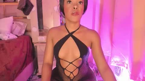 Snapshot of laylacarteer chatting on 05.10.26 LAYLA online show from 05.10.26