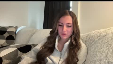 laylahlaylah1 online show from 11.09.25