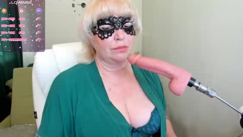 Snapshot of laylalaylamilf chatting on 07.16.26 laylalaylamilf online show from 07.16.26