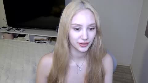LaylaPretty001 online show from 04.06.26