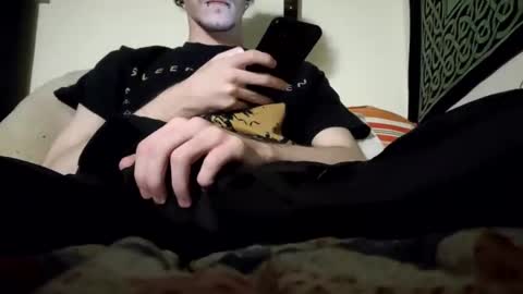 Snapshot of laymetorest420 chatting on 01.28.25 Stitch online show from 01.28.25