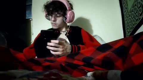 Snapshot of laymetorest420 chatting on 03.07.25 Stitch online show from 03.07.25